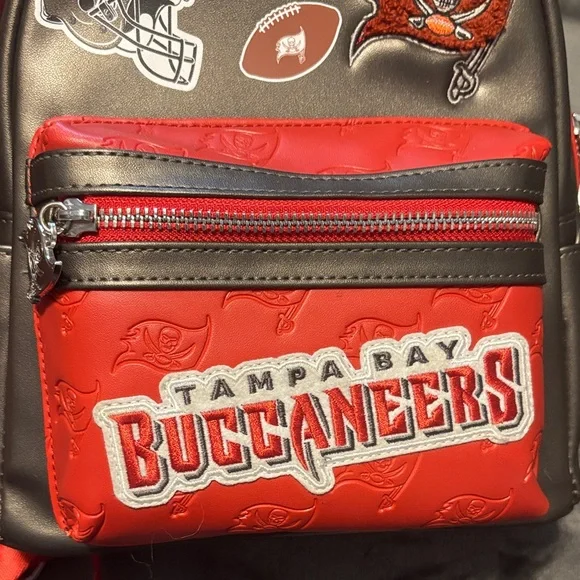 NWOT Loungefly Red and Brown Buccaneers Backpack - Picture 8 of 11